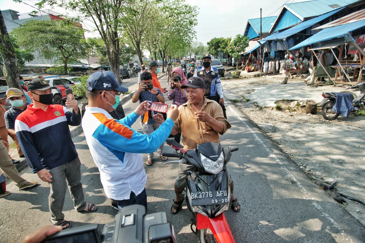 Plt Walikota Medan Akhyar Gerakan 1 Juta Masker