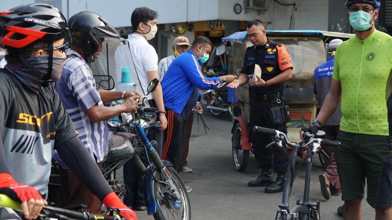 Peduli Pencegahan covid 19, Bank Sumut kembali salurkan Bantuan Masker dan Hand Sanitizer