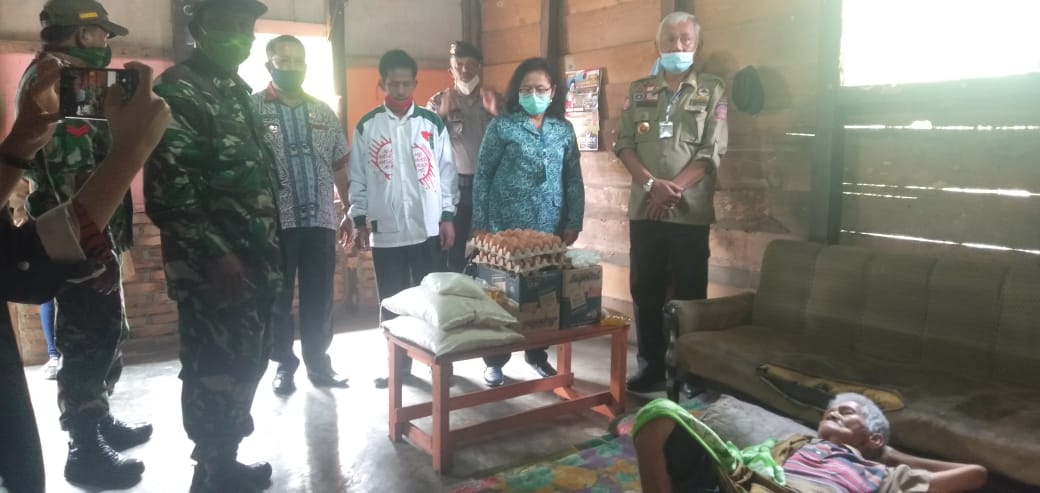 Pemkab Toba Lanjutkan Pemberian Bansos