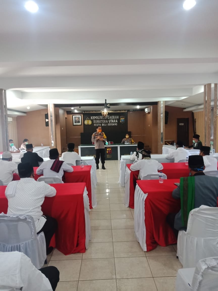 Kapolresta Deli Serdang Gandeng Tokoh Agama Untuk Mencegah Penyebaran Virus Corona