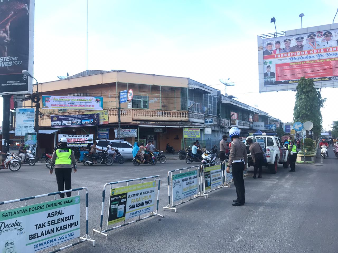 Ciptakan Kamseltibcar Lantas Ops Ketupat Toba 2020, Satlantas Polres Tanjung Balai Atur Lalin dan PAM di Pasar Tumpah