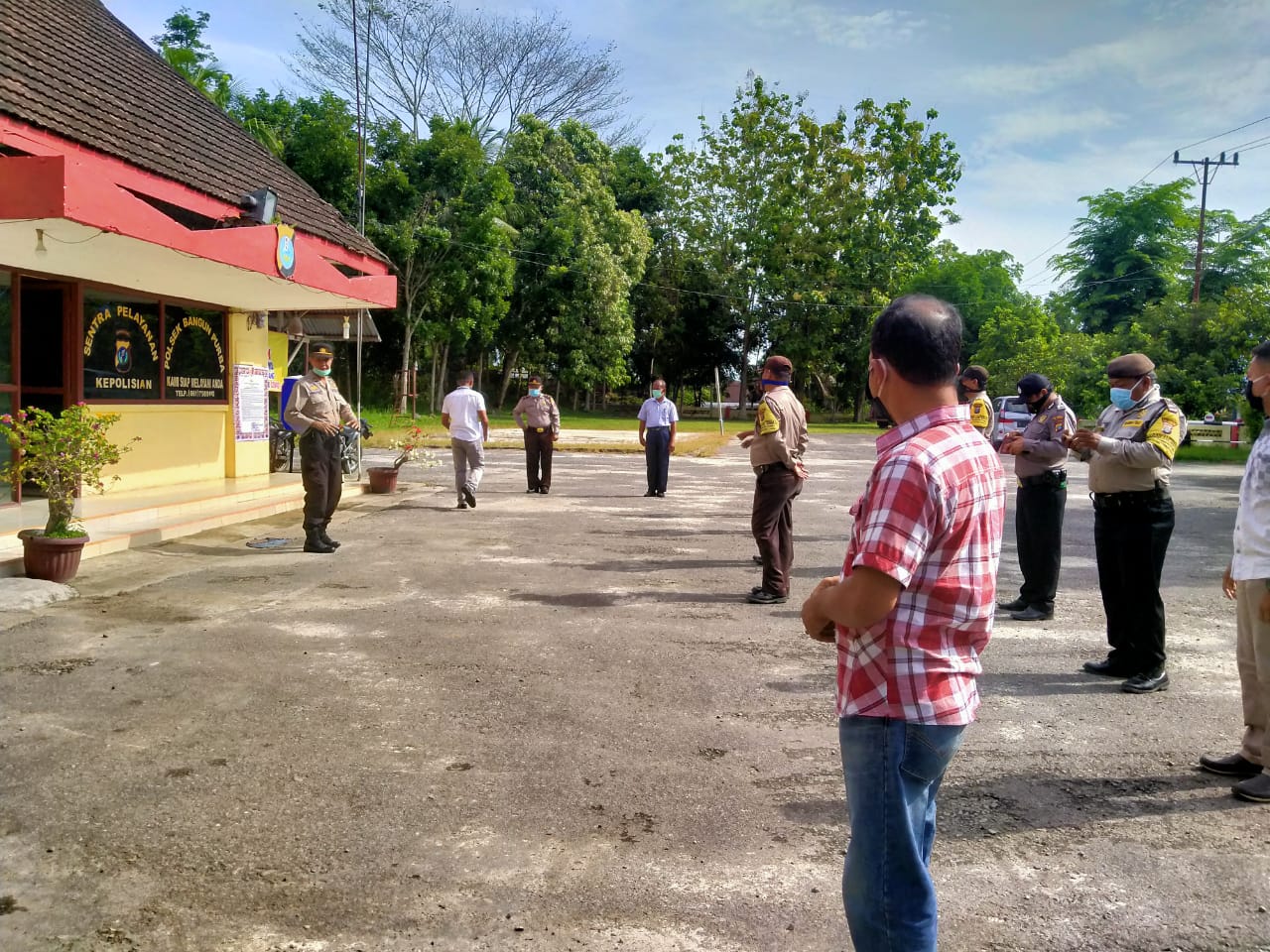 Polsek Bangun Purba Kumpulkan Dana Untuk Membantu Warga Terdampak Pandemi Covid-19