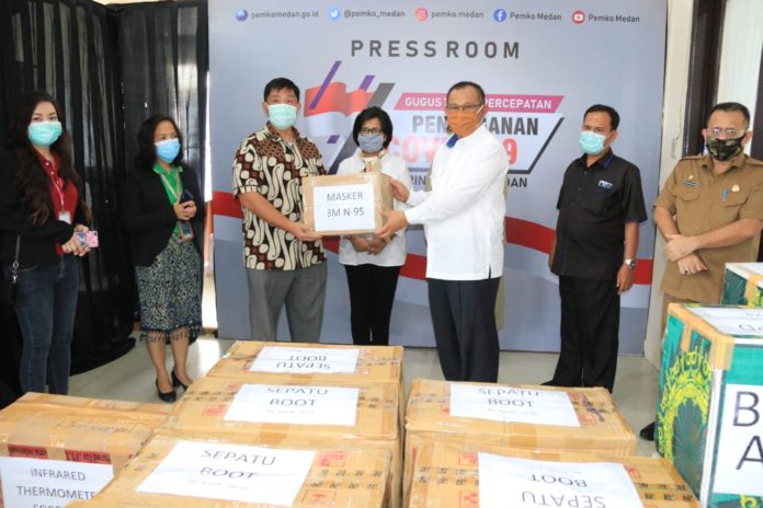 Pemko Medan Terima Bantuan Ribuan APD
