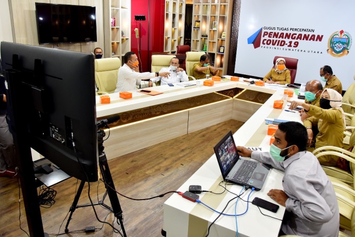 Penanganan Covid-19 Perlu  Kerja Sama Pusat dan Daerah