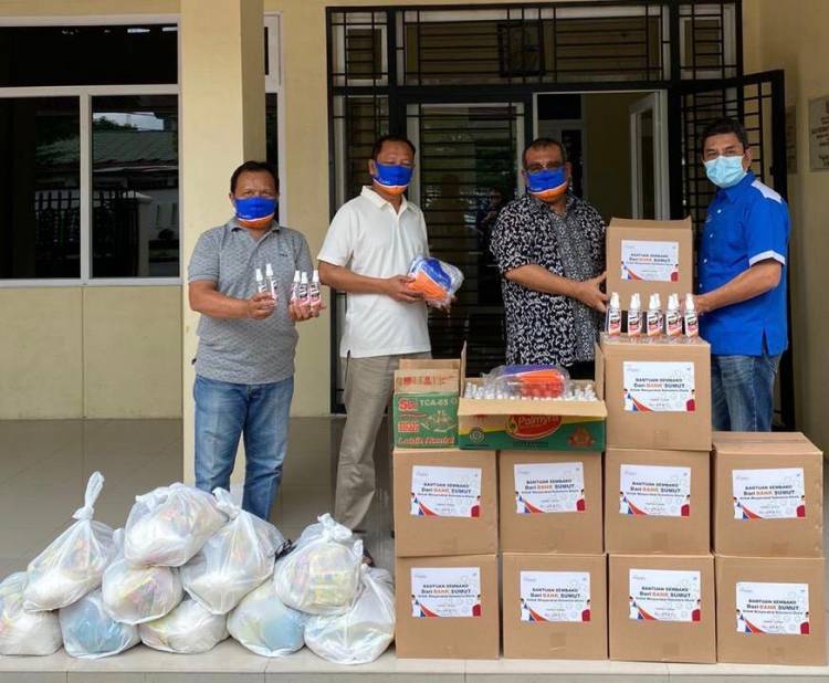 PWI Sumut Kembali Serahkan Paket Sembako