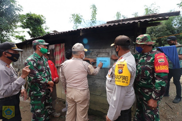 Pj.Bupati Pakpak Bharat Turun Langsung ke Rumah Warga
