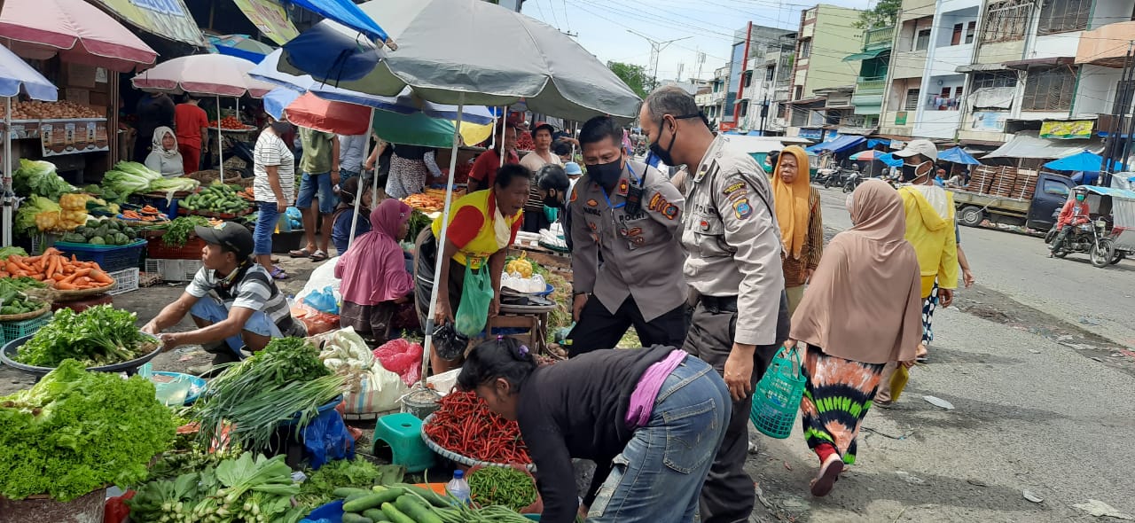 Kompol Faidir Chaniago SH MH Pimpin Penertiban PKL di Pasar Sukaramai