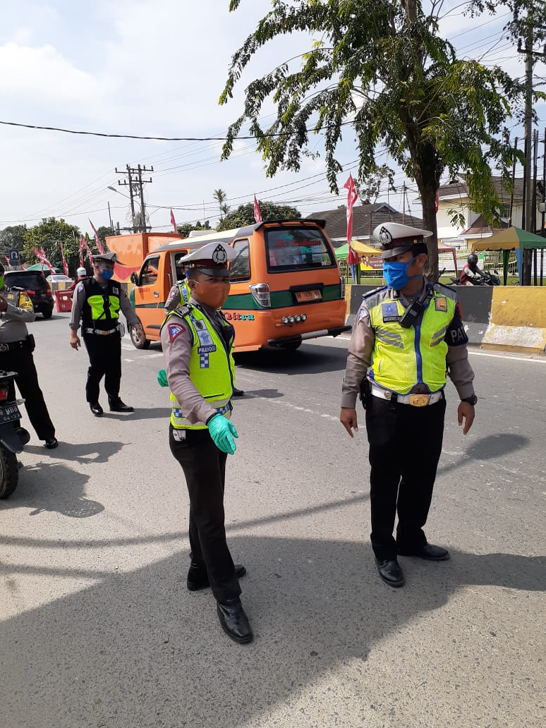 Antisipasi Pemudik, Sat Lantas Polresta Deli Serdang Lakukan Penyekatan