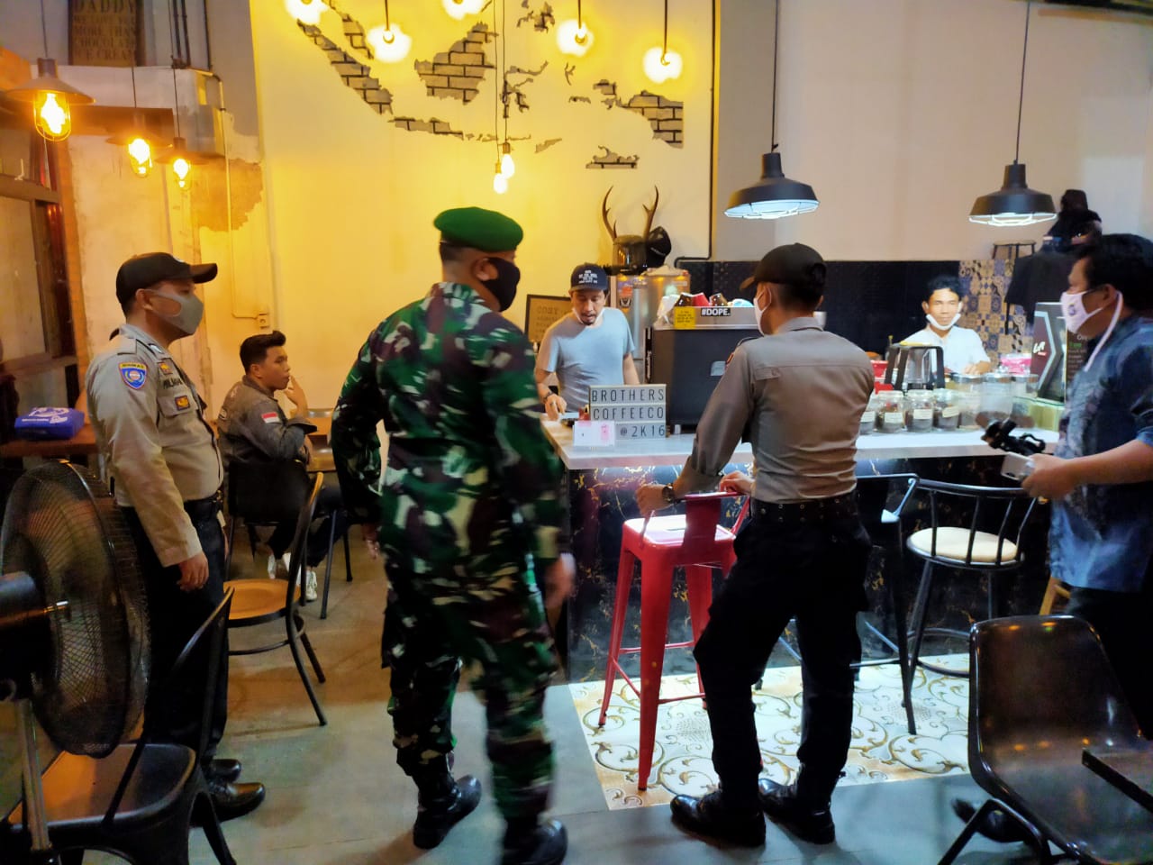 Bhabinkamtibmas Polsek Namo Rambe Polresta Deli Serdang Sosialisasikan Maklumat Kapolri