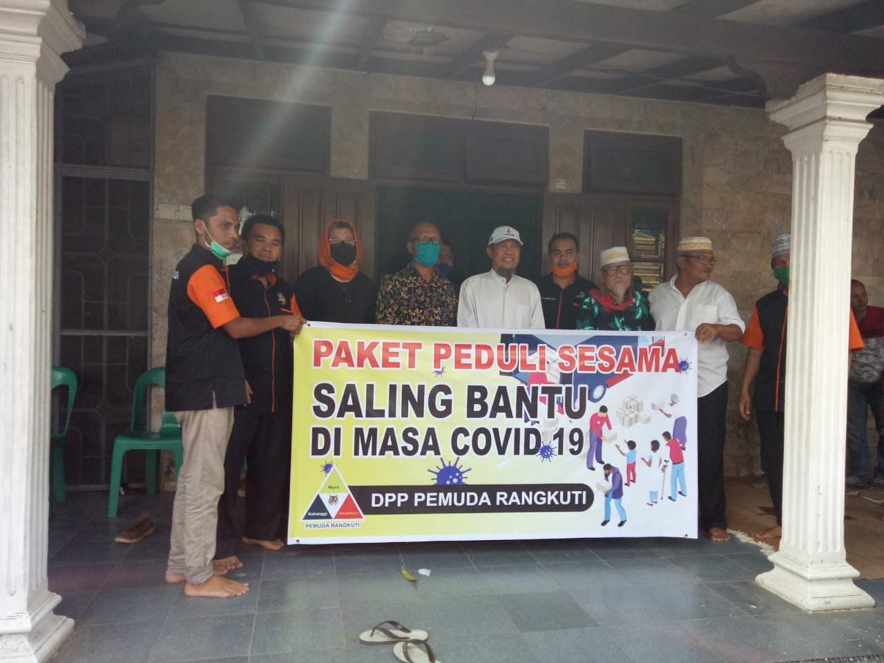 DPP Pemuda Rangkuti Bagikan Paket Sembako