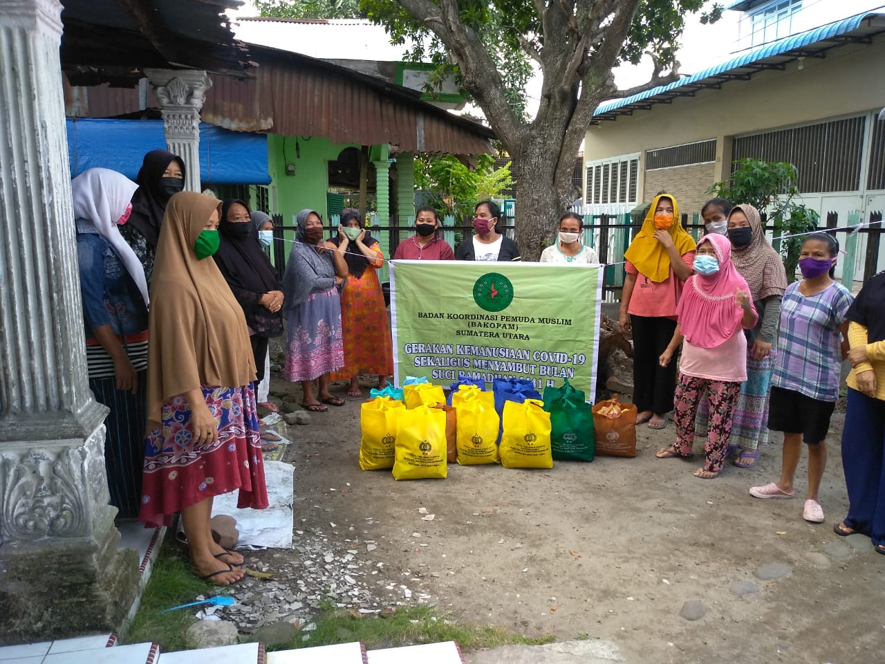 Bakopam -Amir Sumut Kembali Salurkan Sembako Kapoldasu