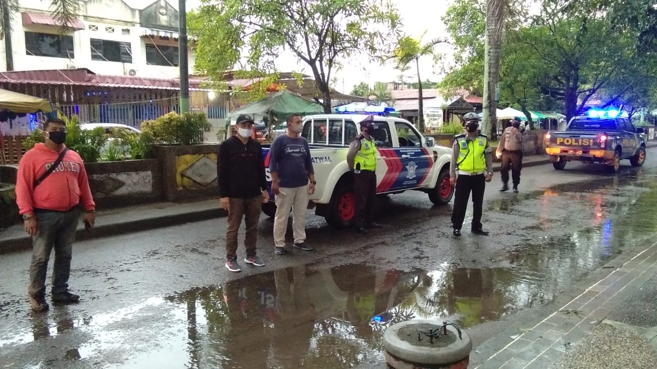 Personil Gabungan Piket Fungsi Polres Tanjung Balai Patroli Subuh Ramadhan 1441 H