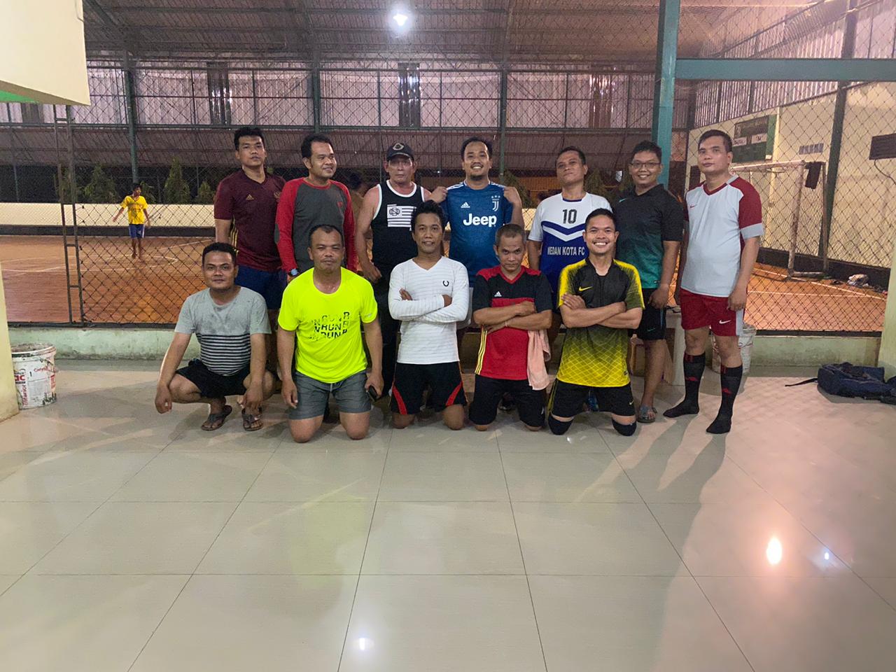 Polsek Medan Kota Jalin Soliditas Bertanding Futsal dengan Wartawan