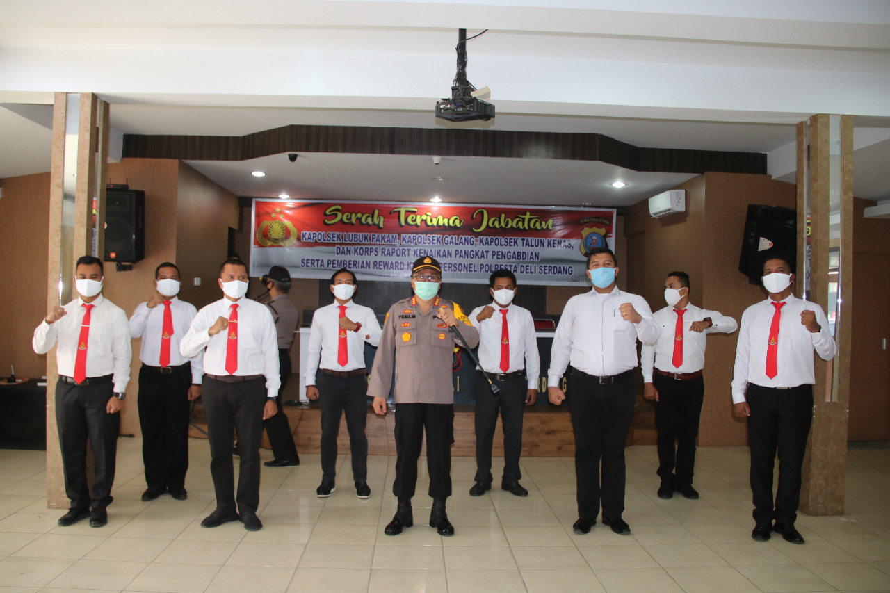 Kapolresta Deli Serdang Berikan Penghargaan Atas Pengungkapan Satu Kilogram Sabu
