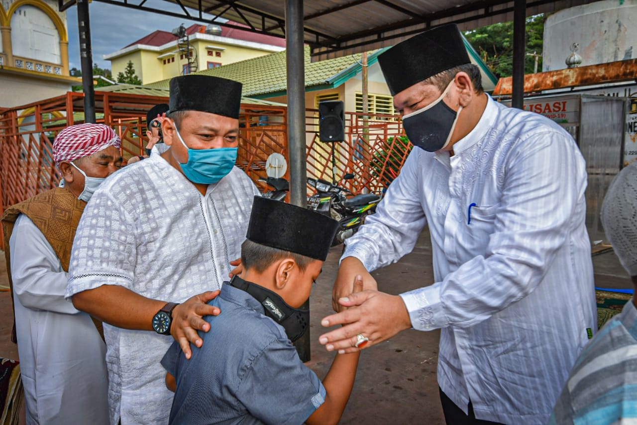 Walikota Sholat Idul Fitri Di Mesjid Agung Al-Abror, Irsan Efendi: