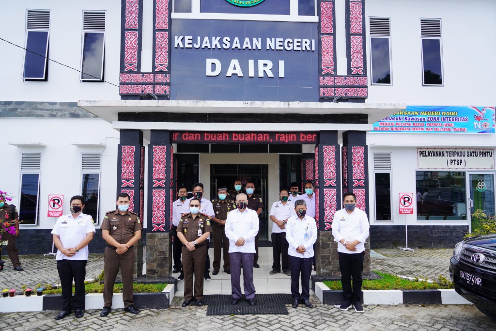 Pj.Bupati Pakpak Bharat Silaturahmi Lebaran Bersama Forkopimda