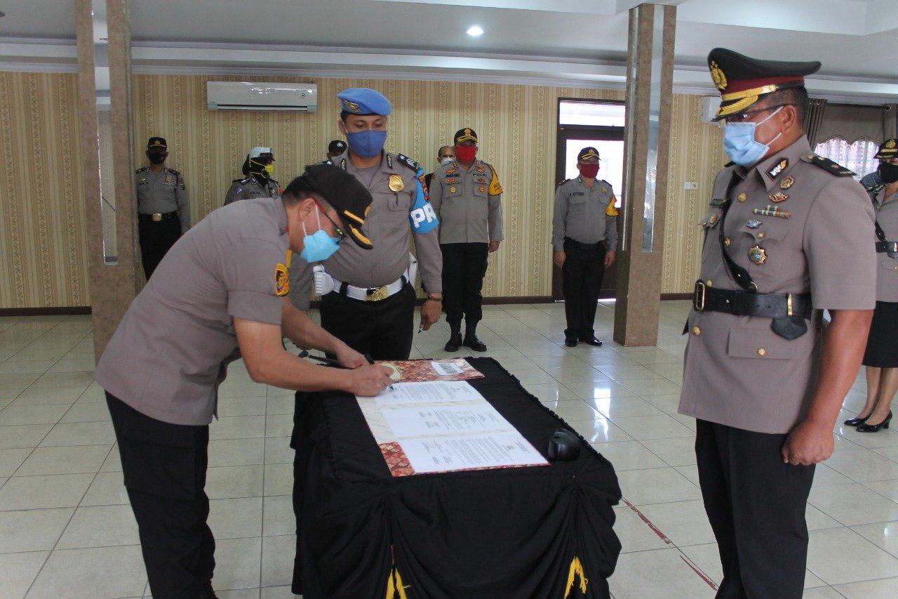 Kapolresta Deli Serdang Pimpin Sertijab Kabag Sumda Dan Kasat Sabhara