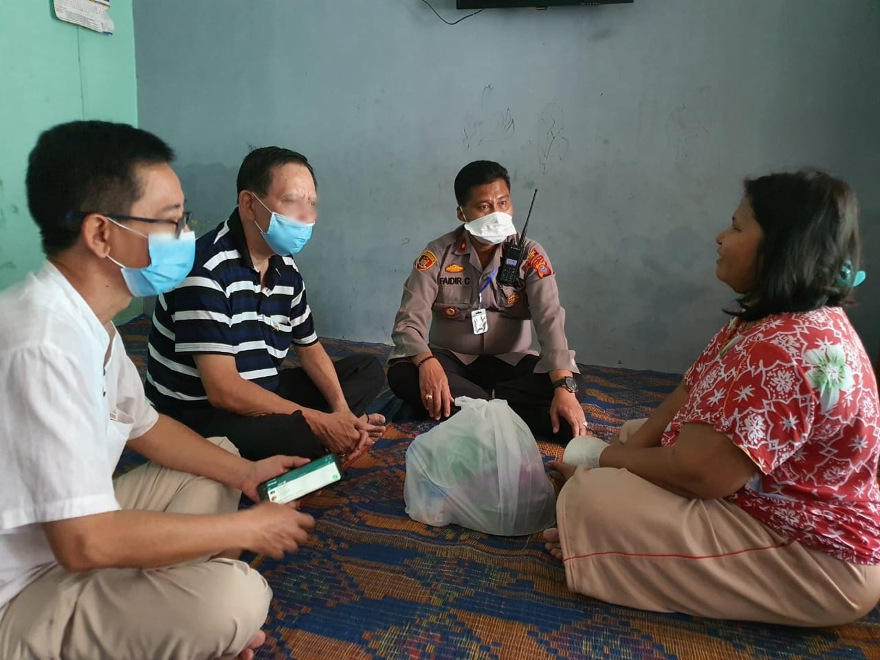 Kapolsek Medan Area Bersama Tomas Prakarsai Bantu Biaya Perobatan Korban Pelaku Curas