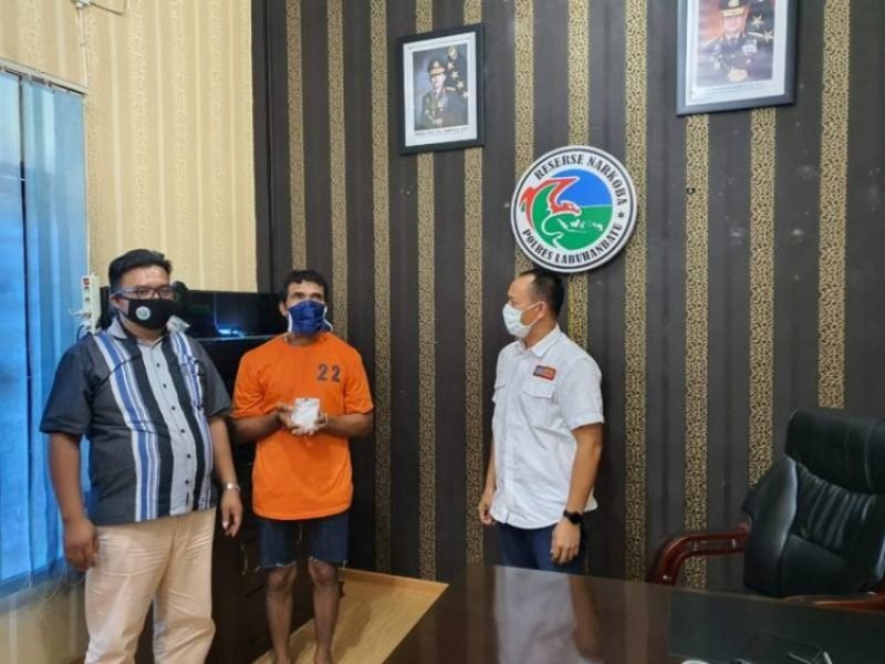 Sat Narkoba Polres Labuhan Batu Ringkus Seorang Kurir 1 Ons Shabu