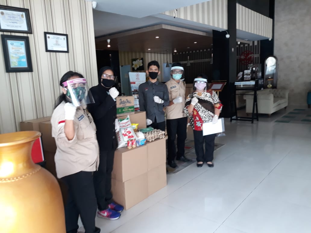 Pemprov Sumut Salurkan 4200 Paket Sembako kepada Para Buruh/Pekerja