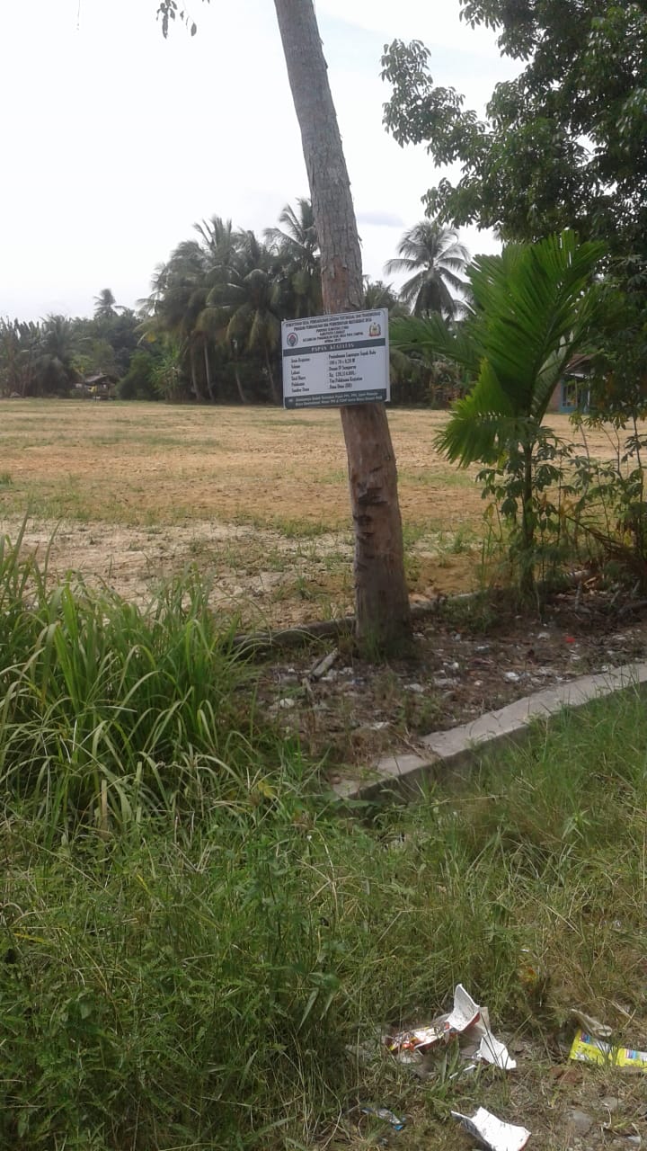Masyarakat Desa Paya Tampak Pertanyakan Bangunan Lapangan Sepak Bola