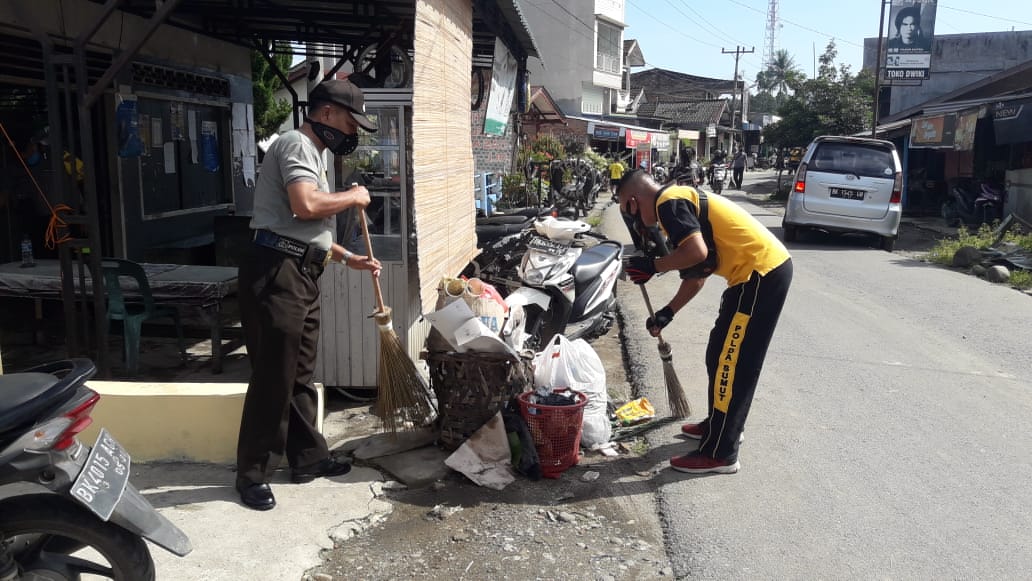 Polsek Biru Biru Polresta Deliserdang Gelar Bakti Sosial Gotong Royong