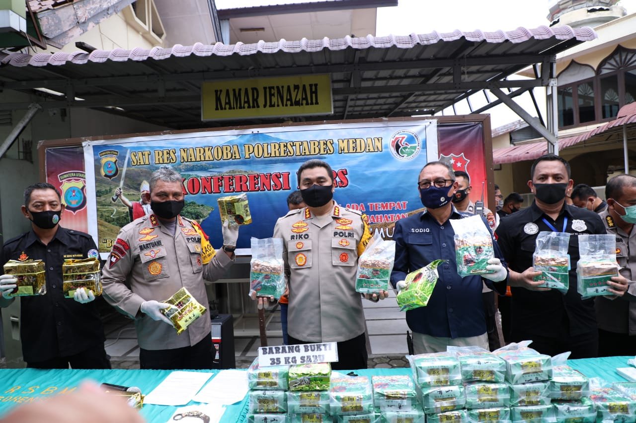 Polrestabes Medan Tembak Mati Tersangka Narkoba, 35 Kg Shabu Disita