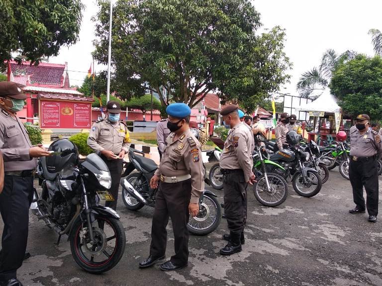 Polsek Galang Polresta Deli Serdang Laksanakan Operasi Gaktiplin