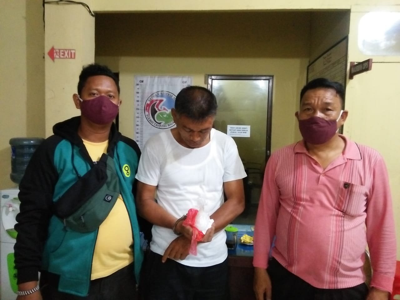 Sat Resnarkoba Polres Tanjungbalai Ringkus Pengedar Shabu-shabu Saat Menunggu Pembeli