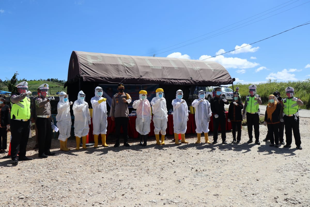 Menjelang HUT Bhayangkara Ke - 74 Polres Pakpak Bharat Gelar Rapid Test dan Bagikan Vitamin Gratis