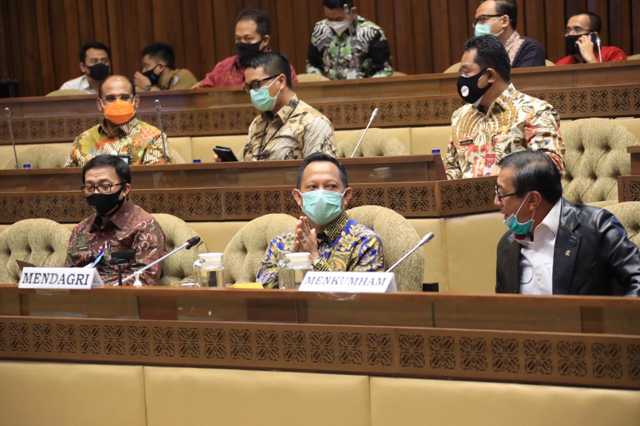 Mendagri : Pilkada Serentak 2020 Bisa Lahirkan Pemimpin Kuat yang Bisa Tangani Covid-19 dan DampaknyaÂ Â 