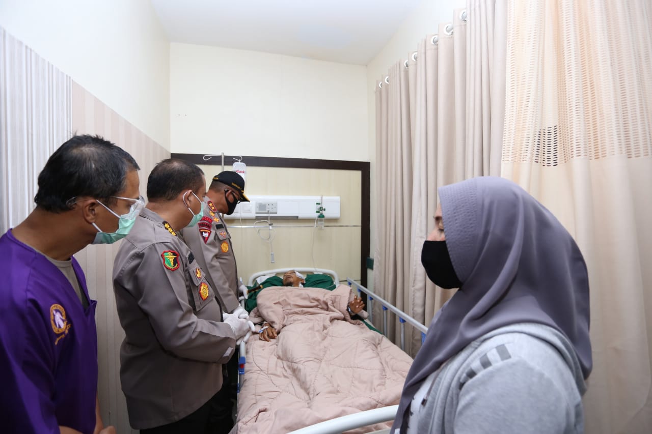 Terkait Kasus Pembacokan Terhadap Personil Satreskrim Polres Belawan, Kapolda Sumut Perintahkan Kapolres Belawan Tangkap Pelaku