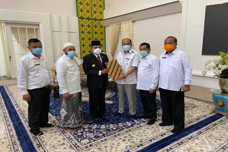 Pemprovsu Serahkan Lahan dan Bangunan TC Sosial kepada Pemkot Tebing Tinggi