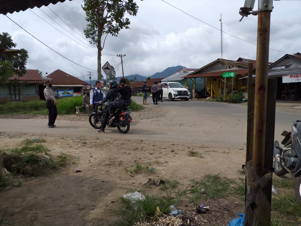 Cegah penyebaran COVID 19, Tim Gugus Tugas Sekat Masuknya Warga ke Karo