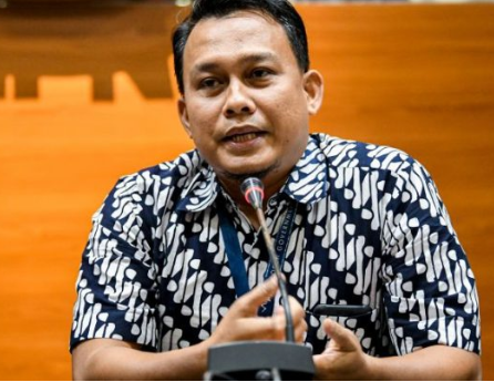 KPK Kembali Tahan Dua Eks Anggota DPRDSU Kasus Gatot, Nurhasanah Reaktif Covid19