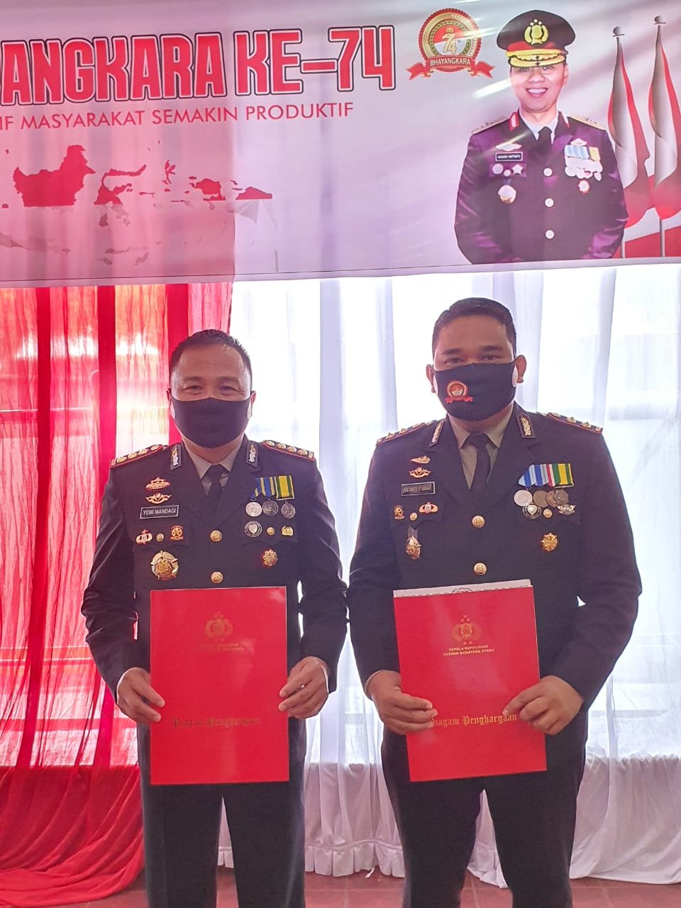 Membanggakan, Kapolresta Dan Waka Polresta Deli Serdang Terima Penghargaan Dihari HUT Bhayangkara Ke-74 Dari Kapolri