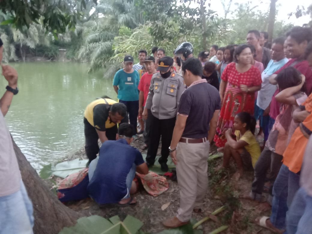 Seorang Gadis Ditemukan Terapung di Waduk PT PMKS Indo Sepadan Jaya Labuhanbatu