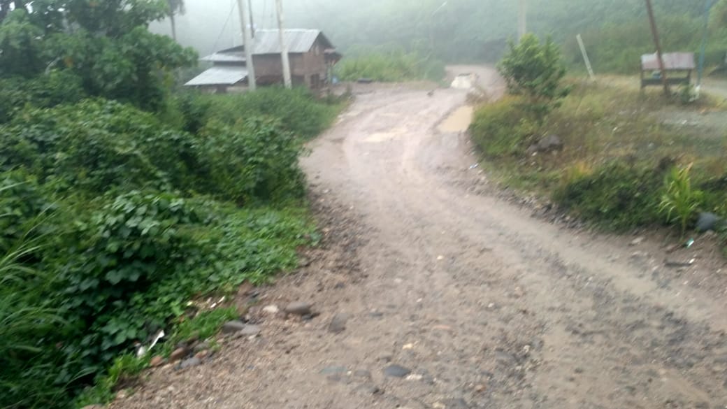 2 KM Jalinsum Batu Jomba Rusak Parah, 