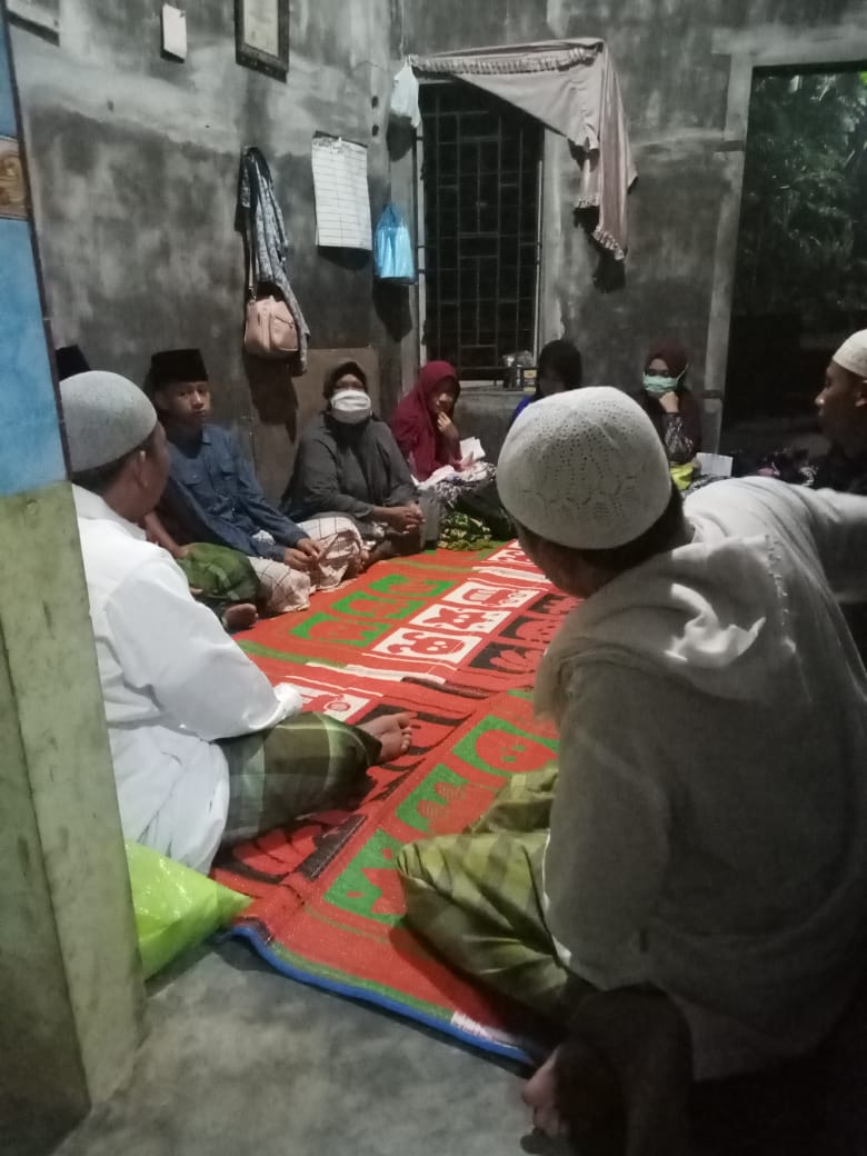 Takziah Wafatnya Ibunda Sekda Kota Medan. Rizal : 