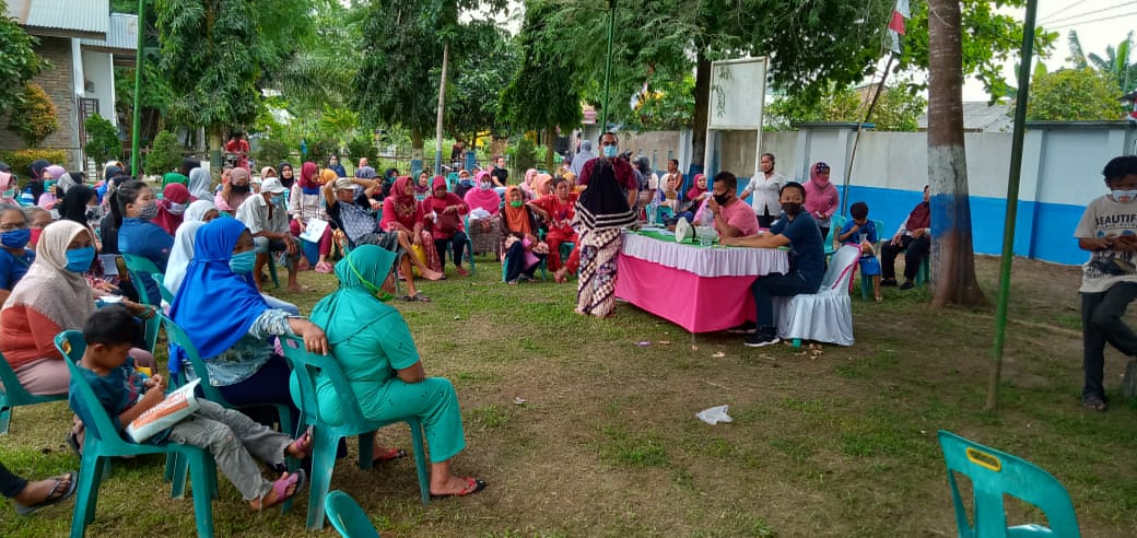 Penyerahan Dana BST Tahap lll Diserahkan Di Kecamatan Pantai Labu.