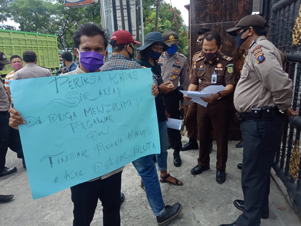 Sejumlah Aktivis Mahasiswa Minta Penegak Hukum Periksa Dana Desa Siranap Kecamatan Dolok Kabupaten Paluta