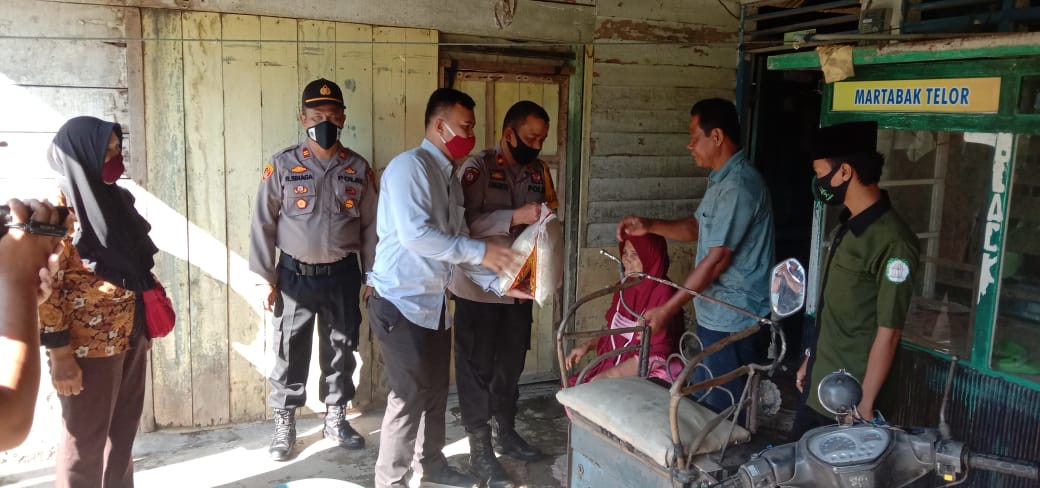 Kapolres Tanjung Balai Giat Sosial dengan Pelepasan Pemberangkatan Seorang Warganya untuk Dilakukan Operasi di RSU Adam Malik Medan