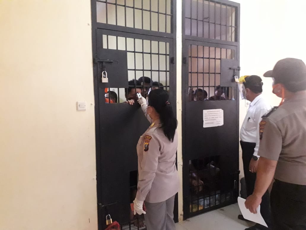 Sat Tahti Polresta Deli Serdang Rutin Dan Berkala Cek Kesehatan Para Tahanan