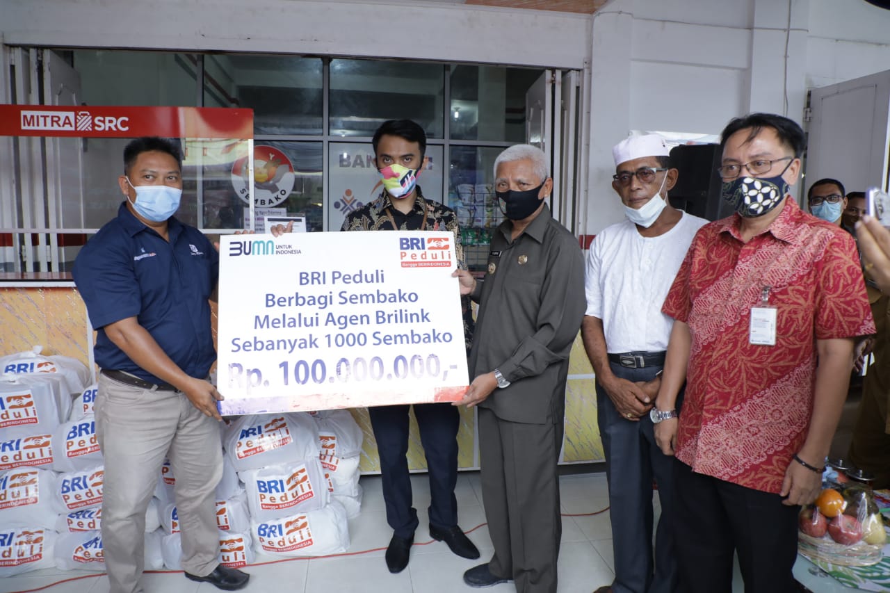 Bupati Asahan Hadir DalamÂ  Program BRI Peduli Bagikan1000 Paket Sembako
