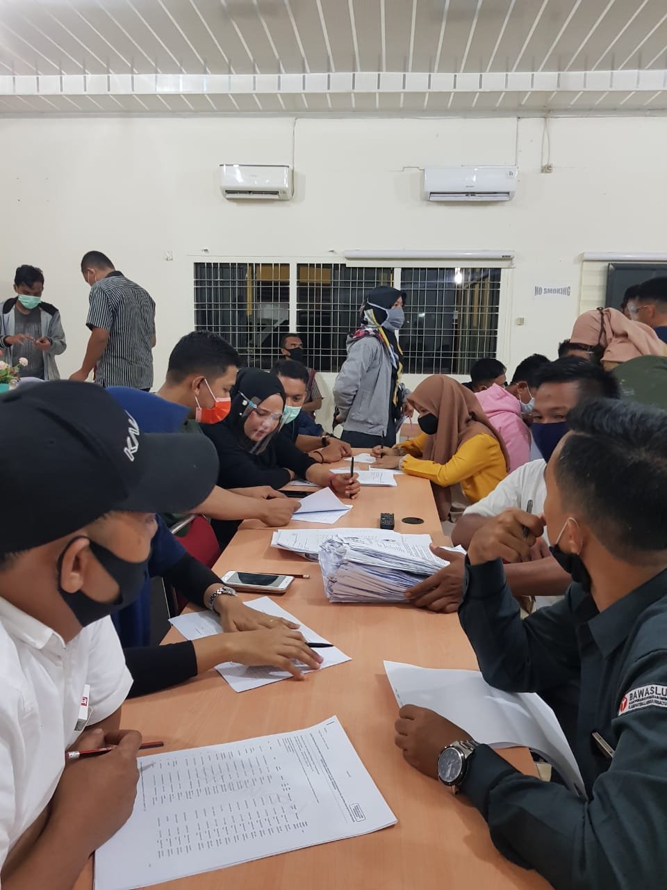 Hari terakhir KPU Labuhanbatu terima berkas perbaikan Bapaslon