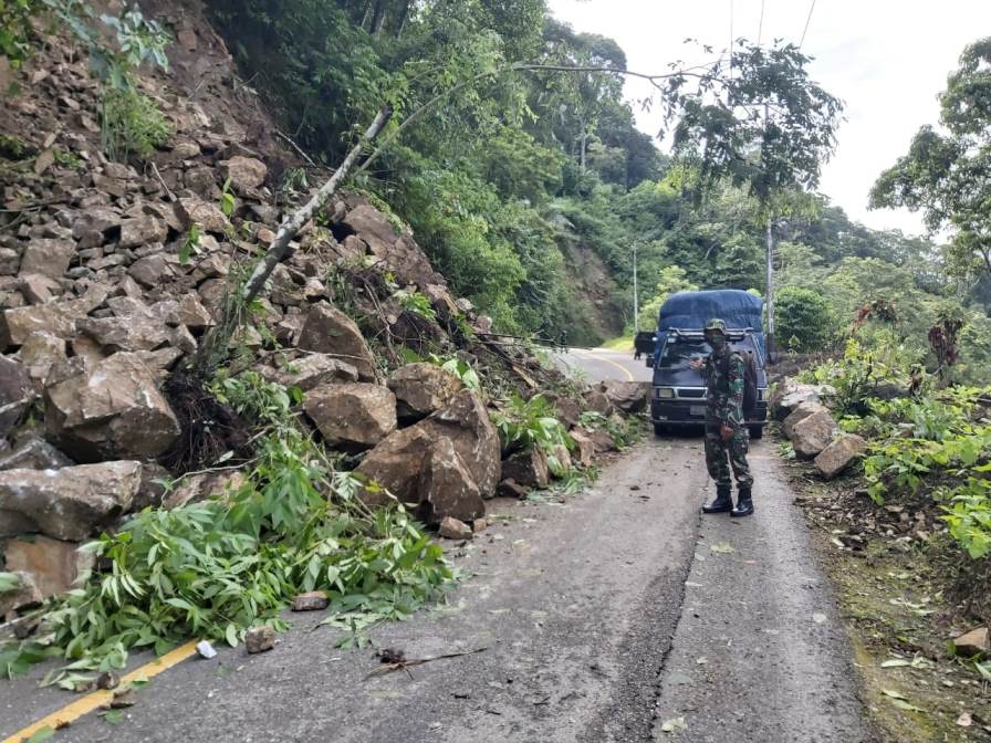 Jalan Blangkejeren-Kuta Cane Kembali Longsor