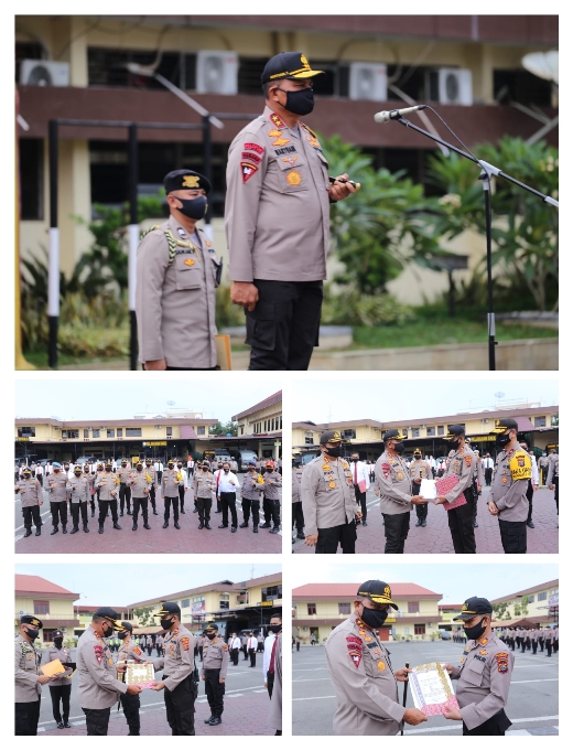 Kapolda Sumut Berikan Rewarad Kepada 49 Personil Polrestabes Medan yang Berprestasi