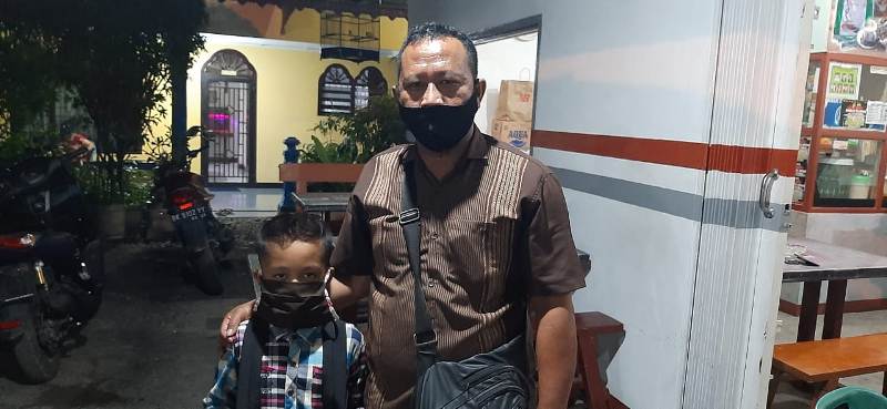 Abdul Sembiring Anggota Pewarta Polrestabes Medan Rawat Bocah 11 Tahun Ditelantarkan Sang Ibu