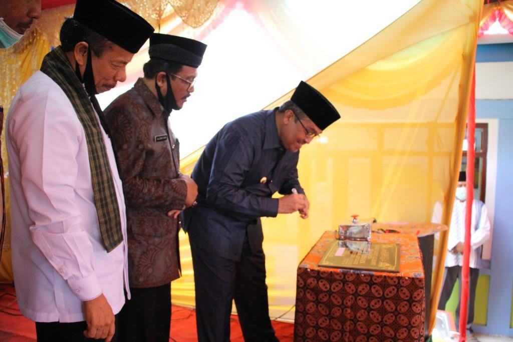 Bupati Solok hadiri peresmian ruang tunggu sidang,mushalla dan lapangan tenis Pengadilan Agama Koto baru