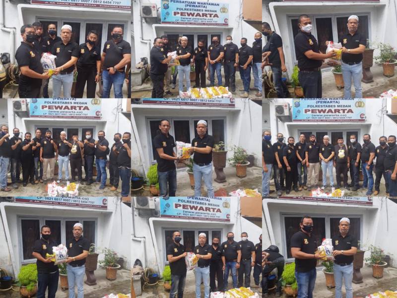 Jumat Barokah, Ketua Pewarta Polrestabes Medan Bagikan Sembako Kepada Pengurus